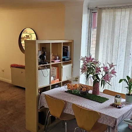 Cosy 2 Bed - *